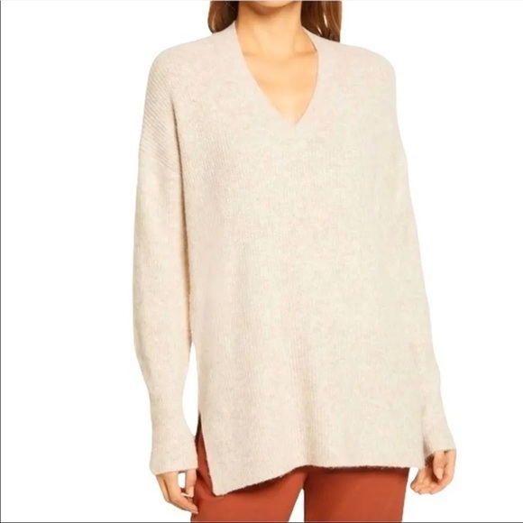 Halogen Sweaters - HALOGEN Cozy V-neck Tunic Sweater In Beige Oatmeal Heather